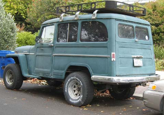 Illustration for article titled 1956 Willys Jeep Station Wagon